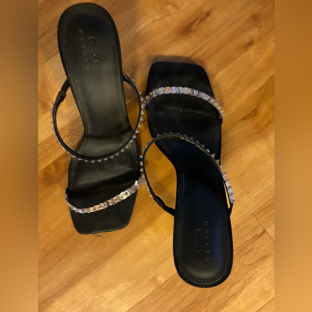 Black heels
